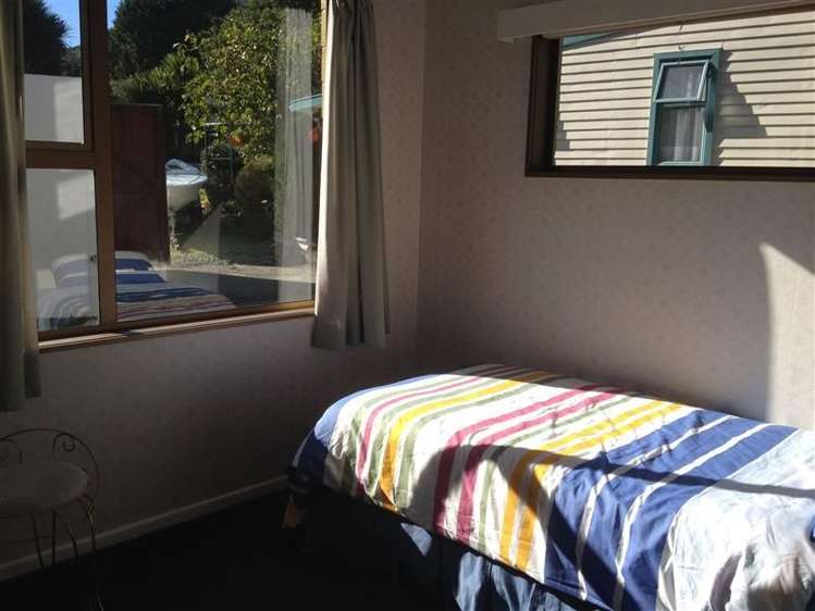 2b Surrey Street Picton_8