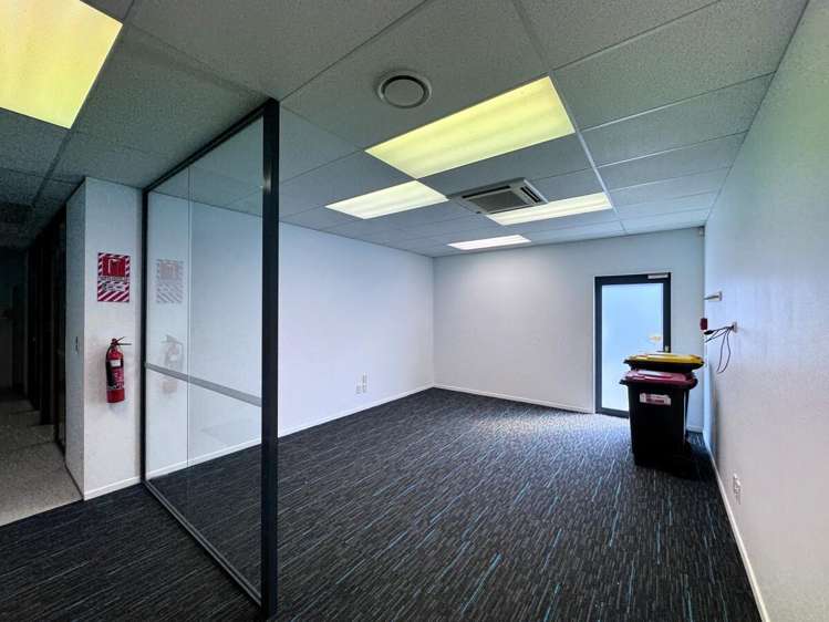 Unit C, 16 Sheffield Crescent Burnside_14