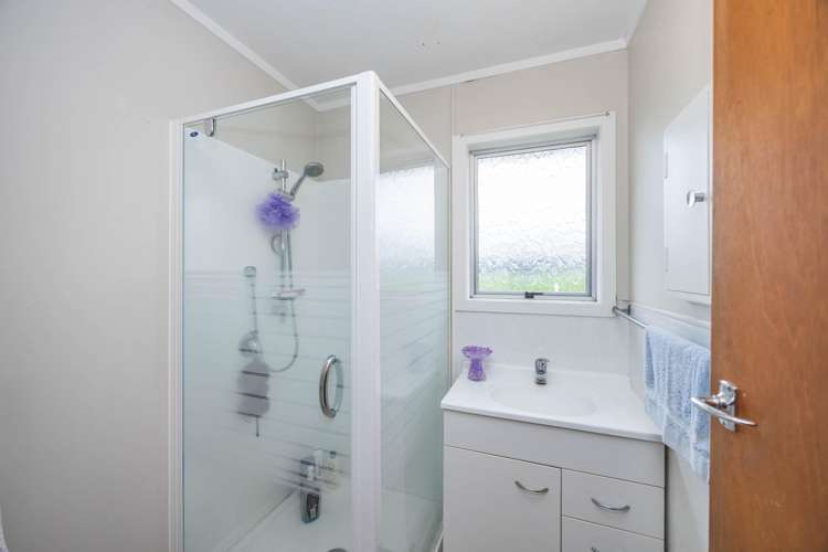 7 Maple Avenue Dinsdale_11