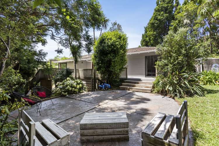 66 Gledstane Road Stanmore Bay_17