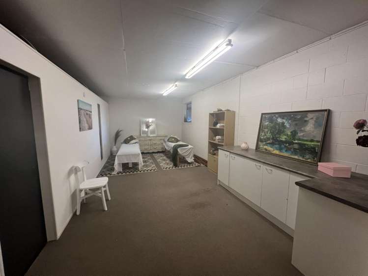 65 Roberts Road Matakatia Bay_25