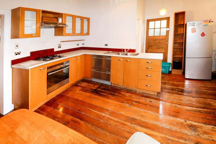 A/6 Riddiford Street 1317_2