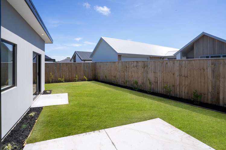 11 Meadow Stream Dr Casebrook_24