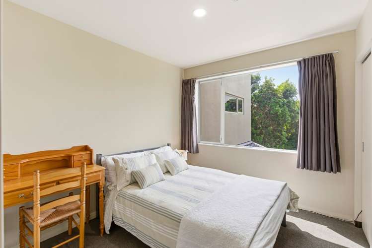 60 The Esplanade Raumati South_35