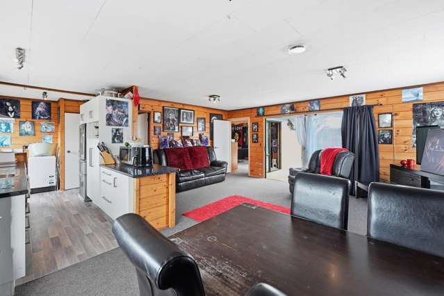 15B Ngahu Street Fairy Springs_3