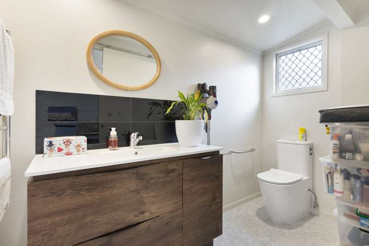 59 Pine Street Mount Eden_21