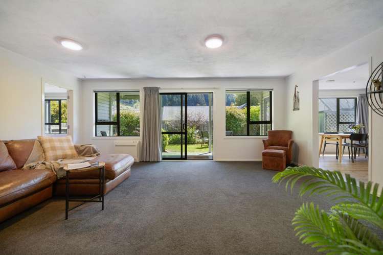 66A and 66B Robins Road Queenstown_14