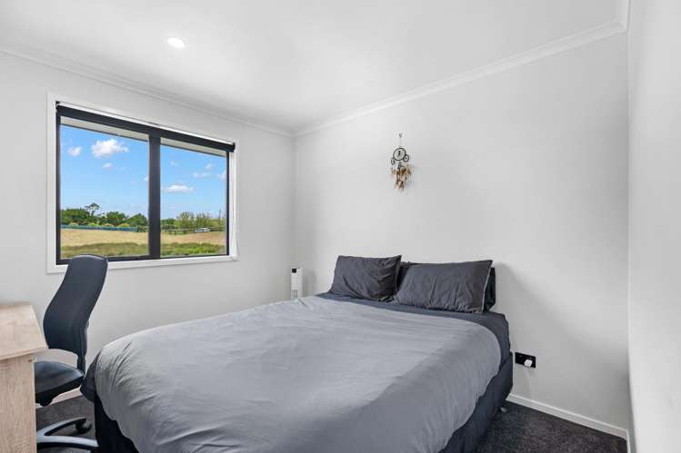 16 Moorey Lane Otaika_12