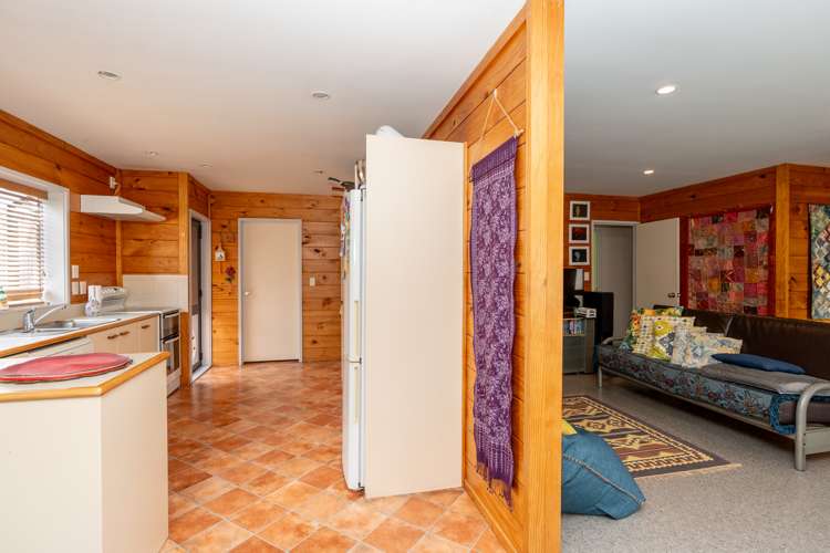 16 Oregon Crescent Glenview_11