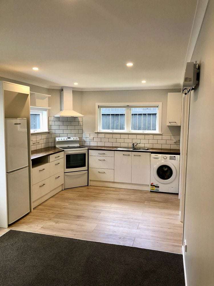 56 Sunny Grove Wainuiomata_4