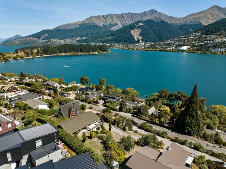 582 Peninsula Road Kelvin Heights_3