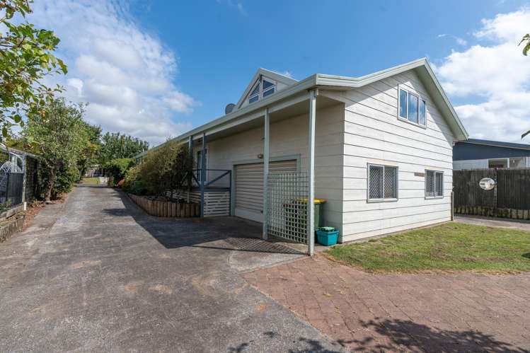 441 Kahikatea Drive Dinsdale_16