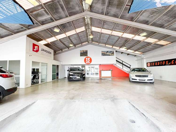 332 - 334 Church Street Penrose_2