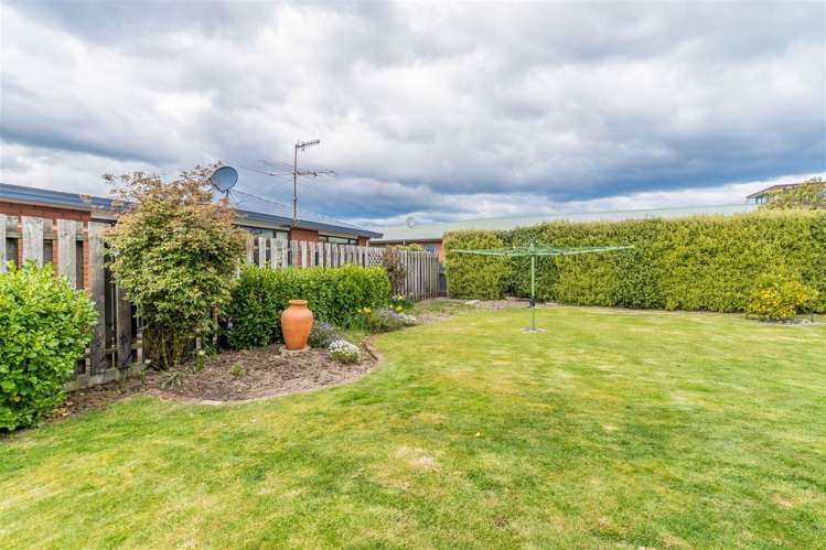 6 Crombie Street Gore_19