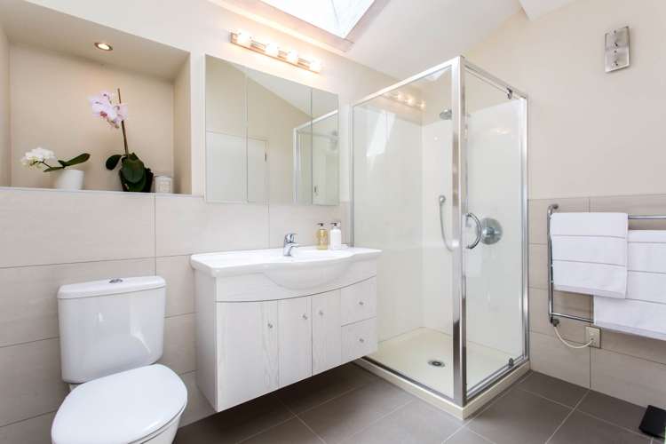 2 Wisteria Way Mairangi Bay_21