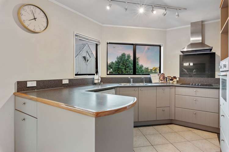 2/9 Wyoming Avenue Murrays Bay_5