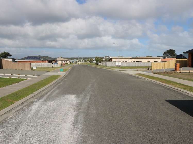 9 Forbes Road Foxton Beach_24