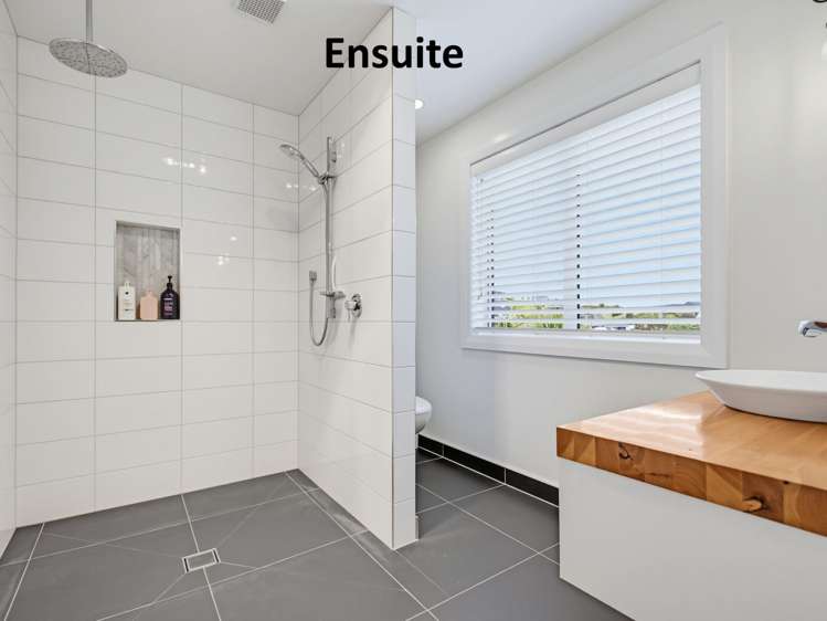 16 Dudley Crescent Cable Bay_11