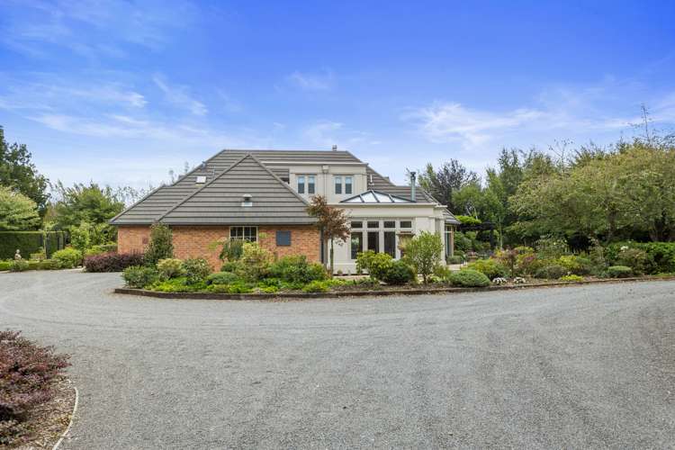 481 Halkett Road West Melton_47