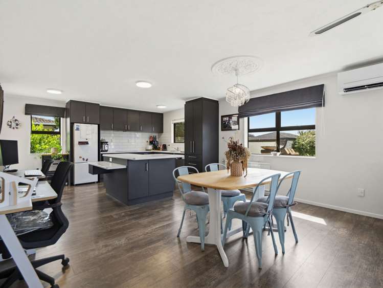 32a Holland Street Glenholme_6