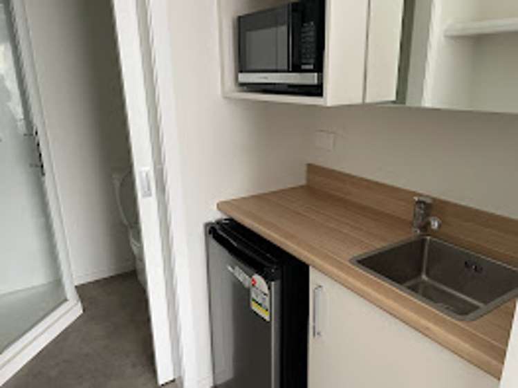 2C/4 Hammond Street Hamilton Central_5