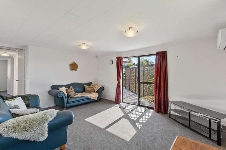 2/65 Keegan Drive Massey_8