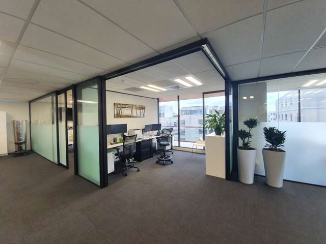 3/159 Hurstmere Road Takapuna_2