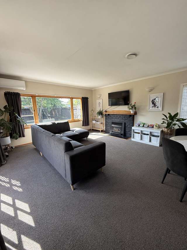 2/14 Menin Road Onekawa_1