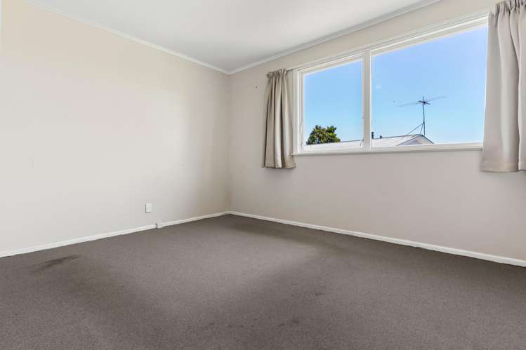 22 President Avenue Papakura_15