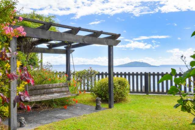 Utowana – Freehold Waterfront on Lake Rotorua