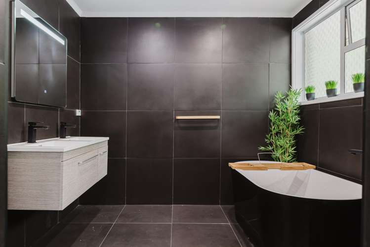 8 Sharon Place Awapuni_12