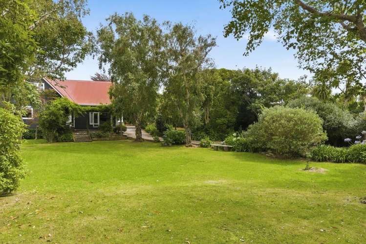 3-5 Rewa Road Raumati Beach_41