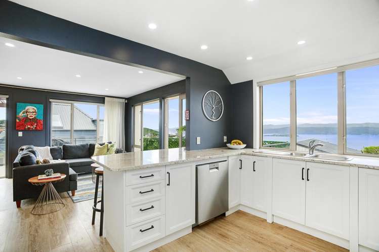 96b Nicholson Road Khandallah_1