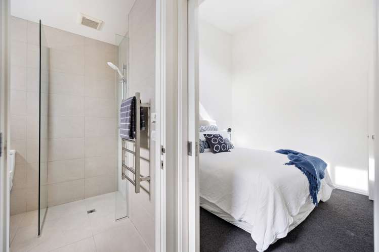 2/15 Melbourne Street Queenstown_13