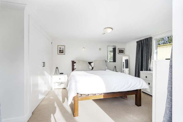 1870 Egmont Road Inglewood_11