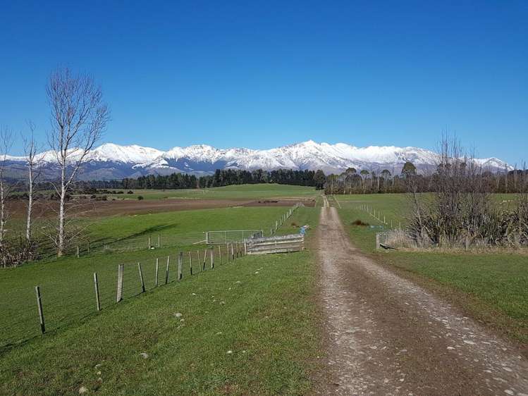 590 Gillespie Road Manapouri_5