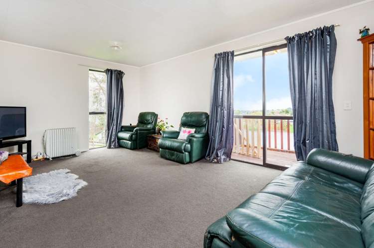 2/112 Solar Road Glen Eden_3