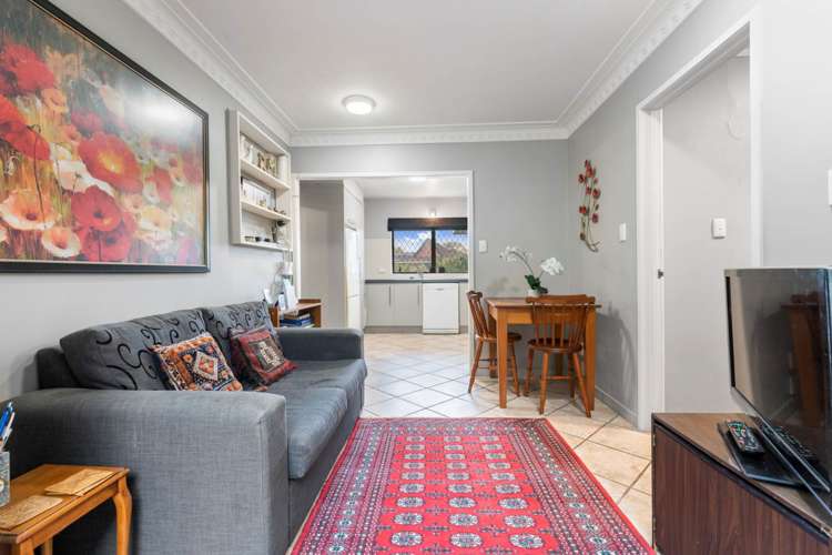 20 Voltaire Court Botany Downs_17