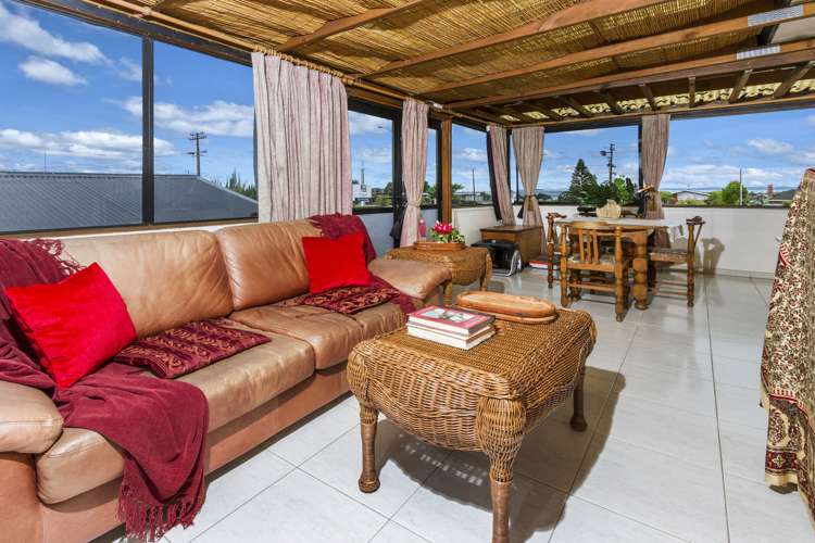 850 East Coast Road Oteha_5