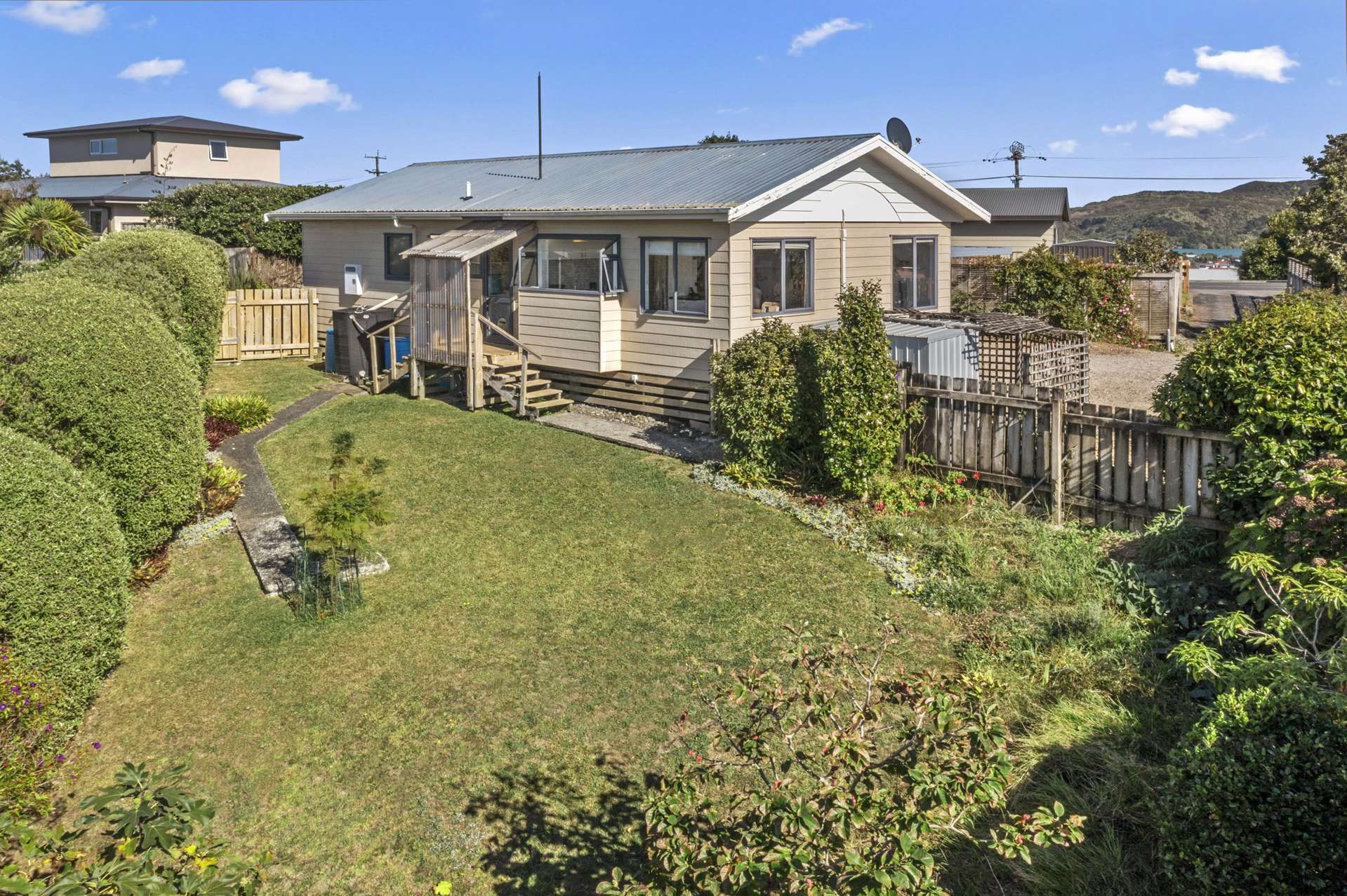 24a Manukau Road Raglan_0