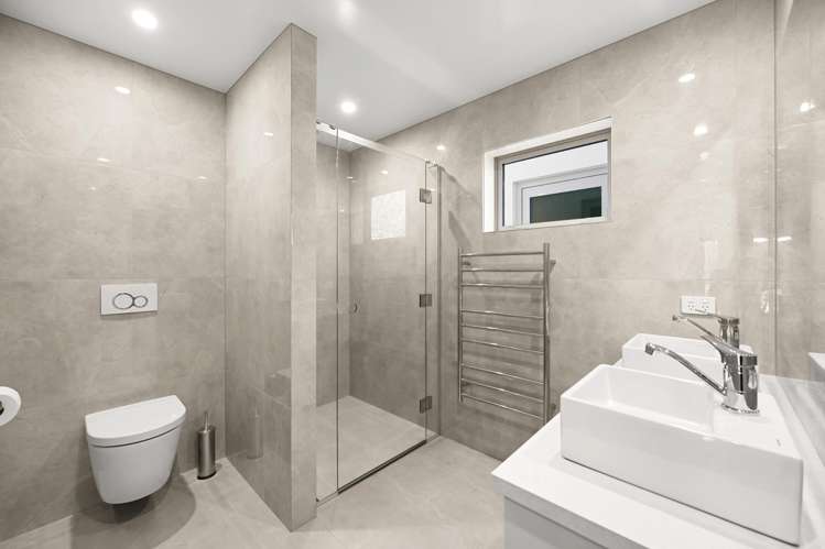 801 River Road Chartwell_17