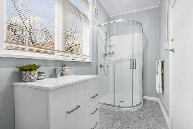 12 Hira Street Waikanae_11