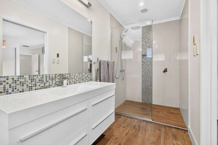 12 Madison Place Forrest Hill_18