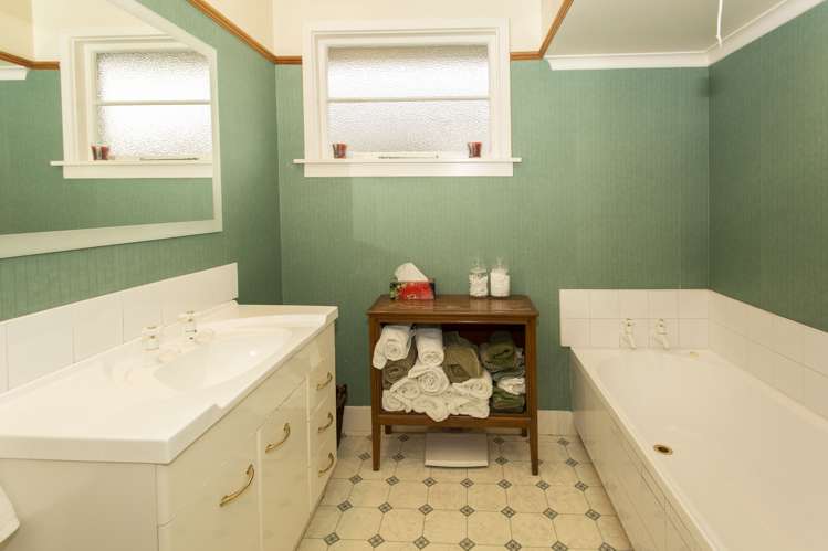 7 Oak Grove Ashburton_13