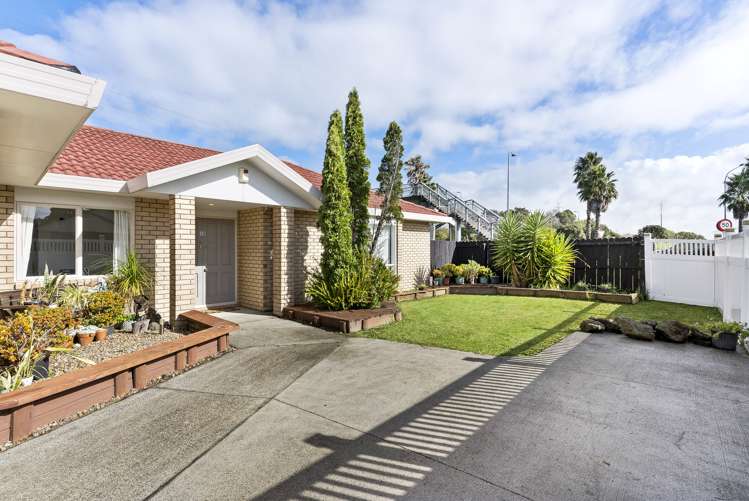 10 Whetstone Road Flat Bush_23