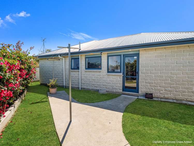 32 Somerset Crescent Highbury_25