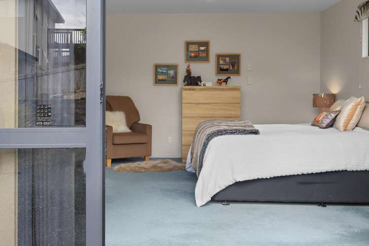 51 Hogarth Rise West Harbour_26