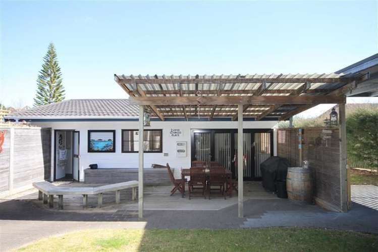 6 Blucher Reef Pauanui_0