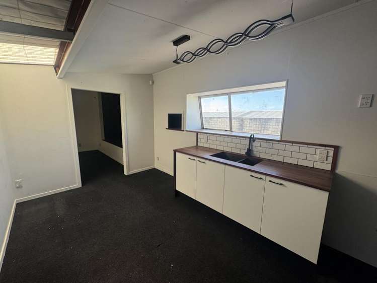 3/3 Avenger Place Glendene_4