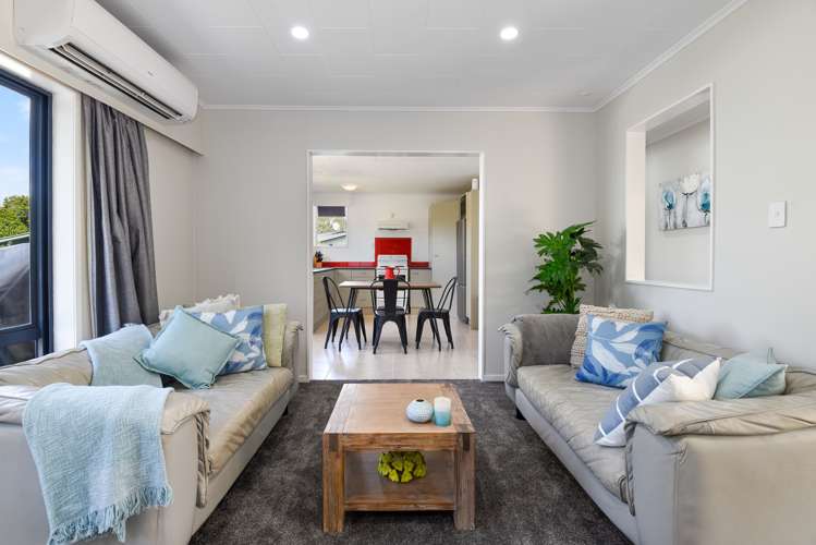 22 Bay Grove Pukehangi_5